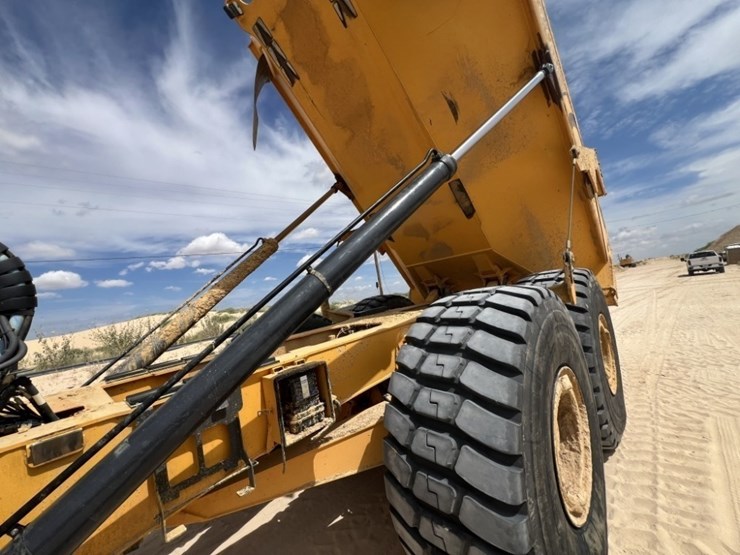 2019-volvo-a60h-image-44