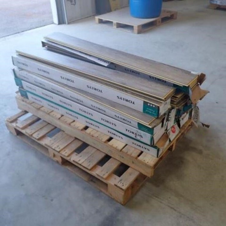 Qty Of Torlys Everwood Vinyl Flooring
