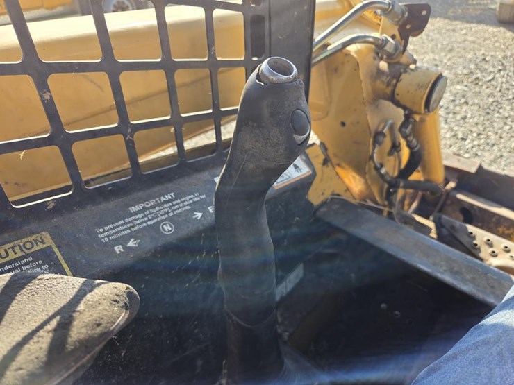 john-deere-250-image-36