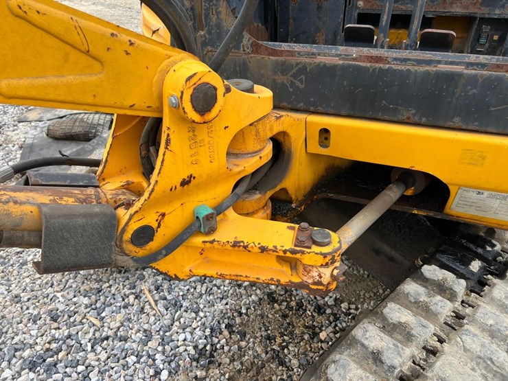 jcb-8032-image-12