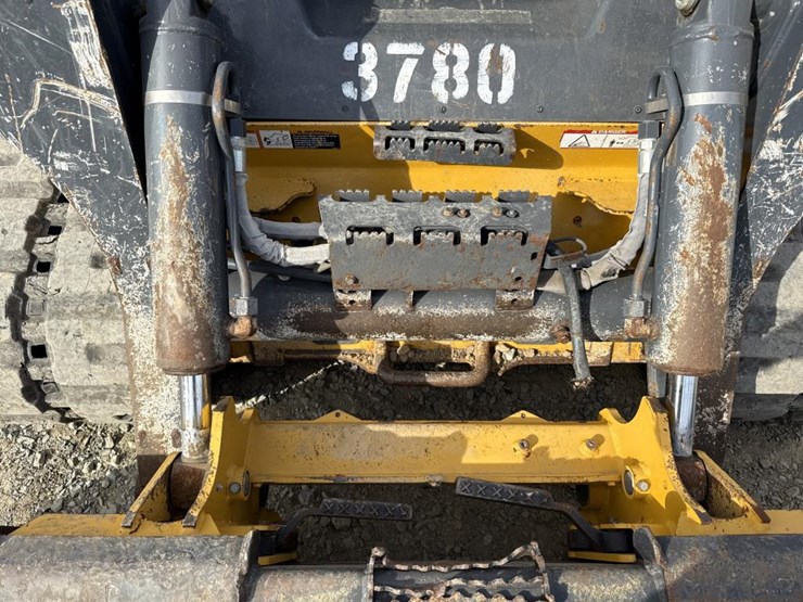deere-331g-image-12
