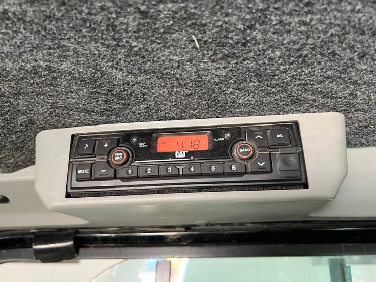 2017-caterpillar-903c2-image-31