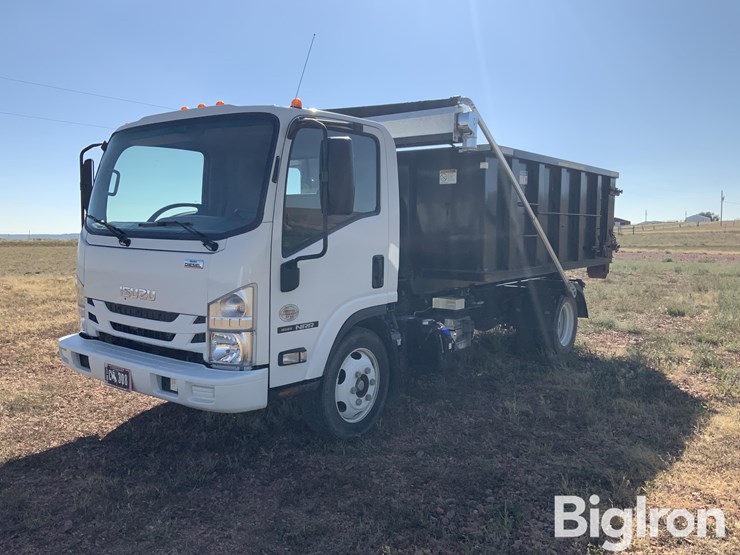 2019-isuzu-nrr-image-1