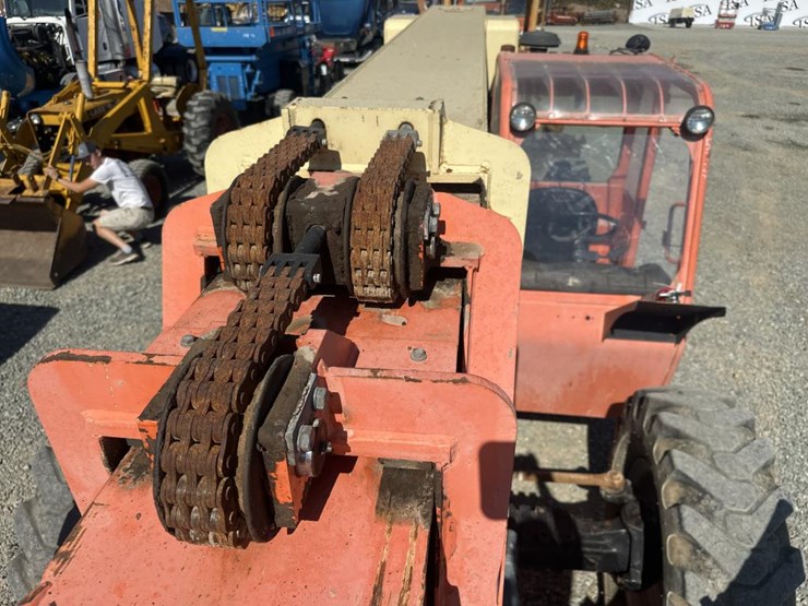 2006-jlg-g10-55a-image-18