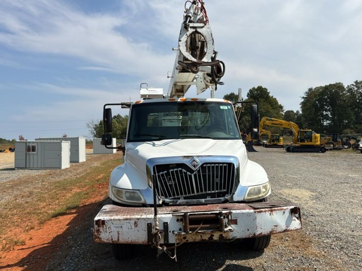 2007-international-durastar-4300-image-7