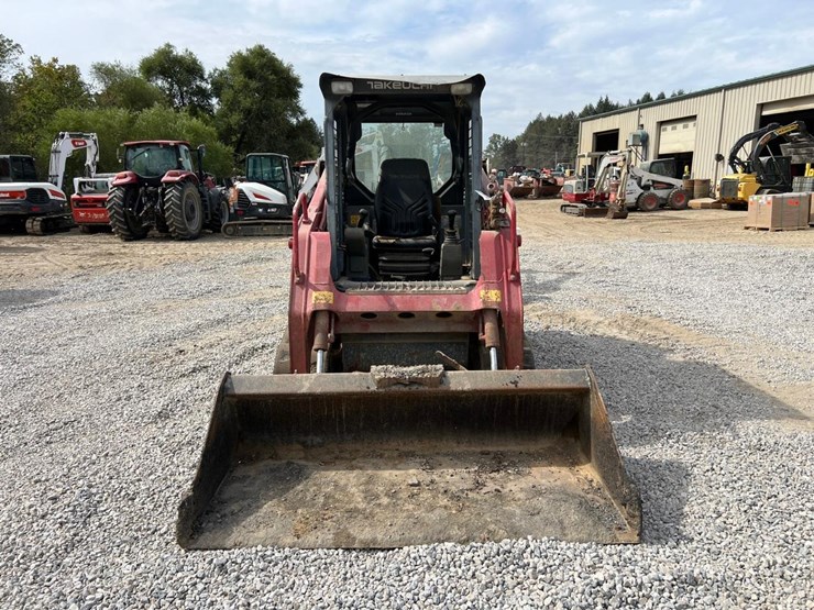 2016-takeuchi-tl8-image-8