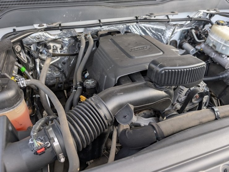 2016-chevrolet-silverado-2500-image-12