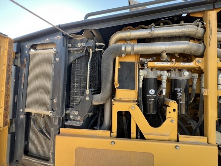 2011-deere-772gp-image-51