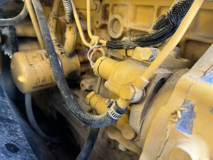 2012-caterpillar-272d-image-44