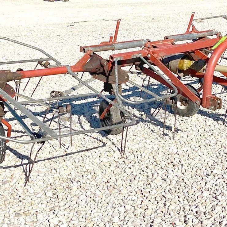 HESSTON 3717