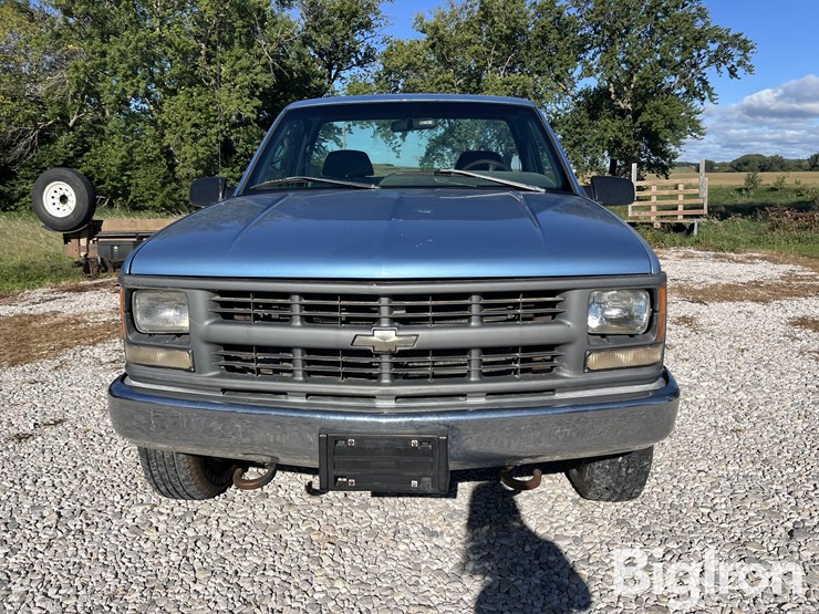 1996-chevrolet-2500-image-2
