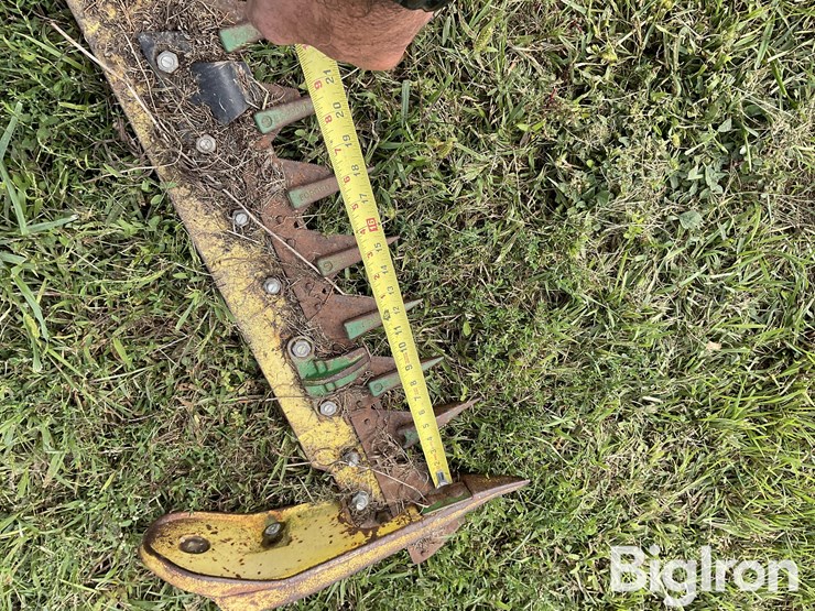 john-deere-350-image-16