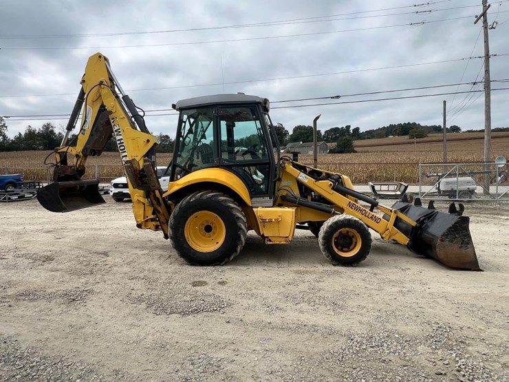 new-holland-b95-image-6