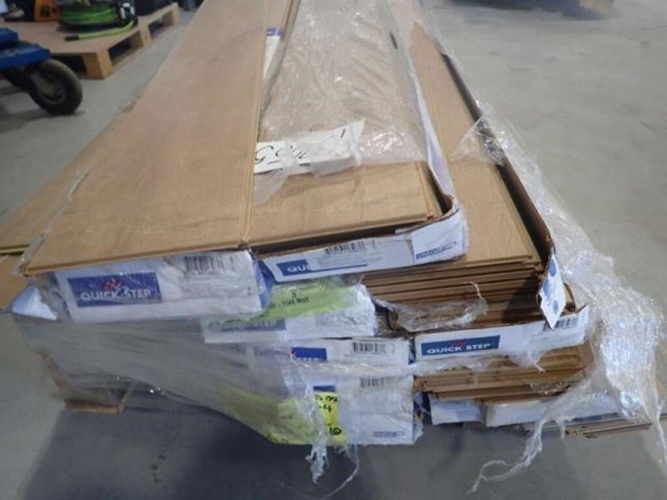 qty-of-assorted-laminate-flooring-image-5