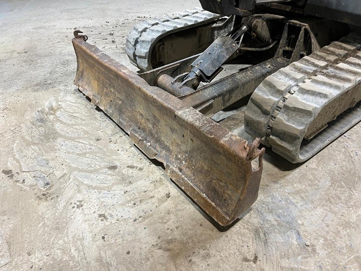 2016-bobcat-e42-image-13