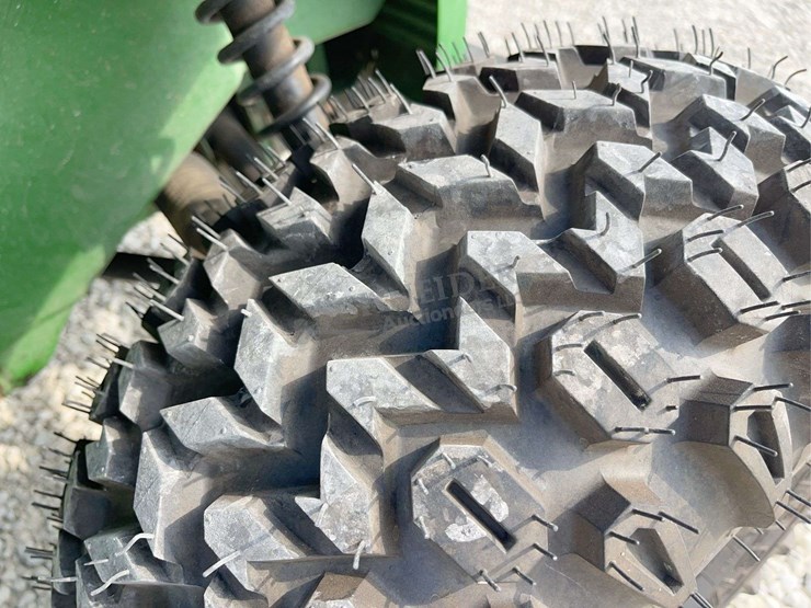 john-deere-gator-image-25