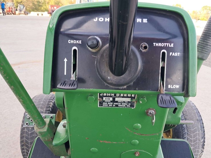 john-deere-110-image-9