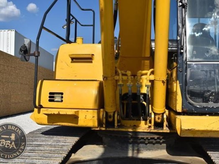 2014-komatsu-pc210-10-image-61
