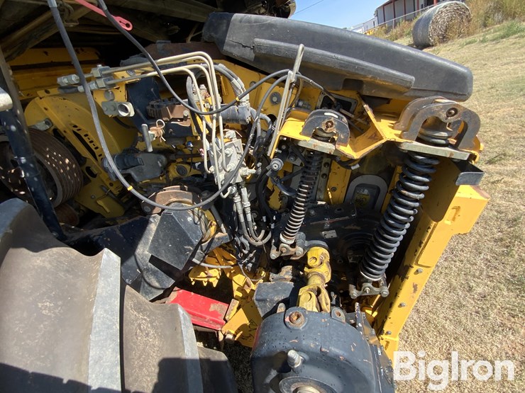 2016-new-holland-fr850-image-19