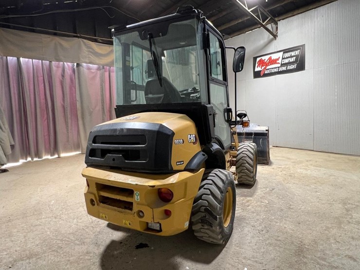 2021-caterpillar-903d-image-5