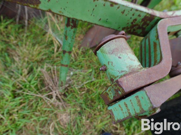 john-deere-4200-image-7