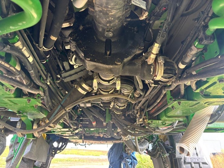 2025-john-deere-616r-image-54
