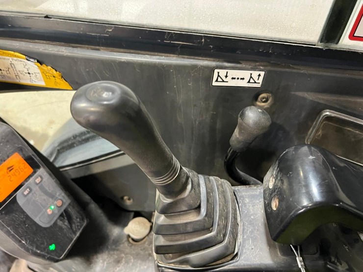 deere-35d-image-28