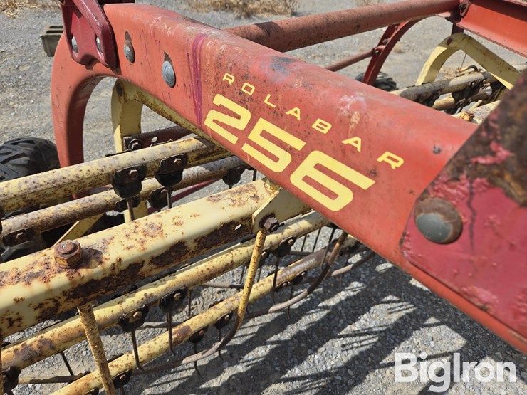 new-holland-256-image-16