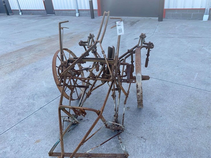metal-horse-drawn-cultivator-image-6