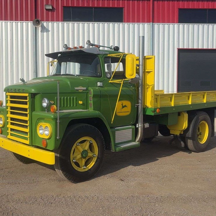 1964 DODGE C600