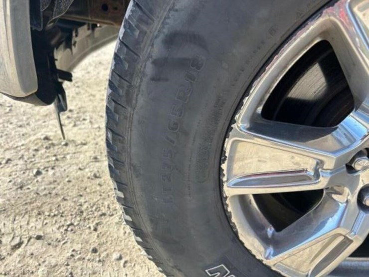2015-ford-f150-image-40