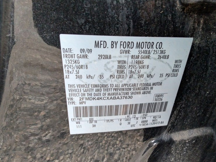 2010-ford-edge-image-10