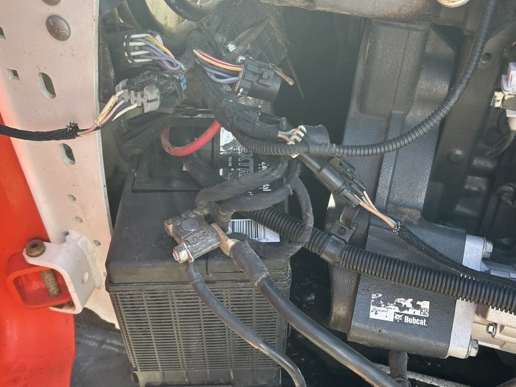 2019-bobcat-t650-image-37