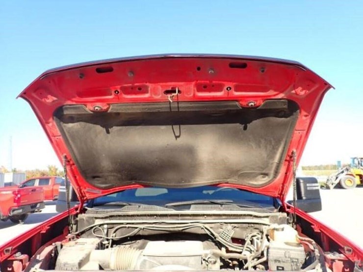 2022-chevrolet-2500-image-63