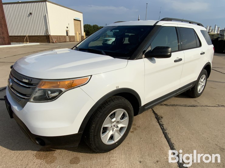2013-ford-explorer-image-1