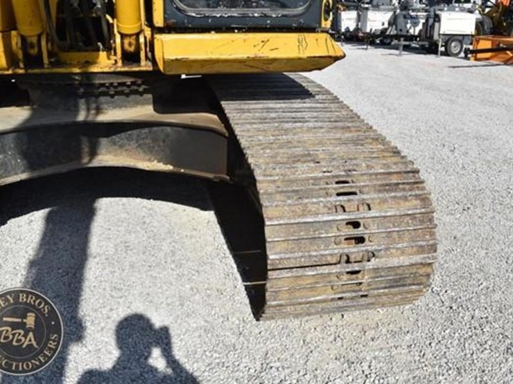 2014-komatsu-pc210-10-image-63