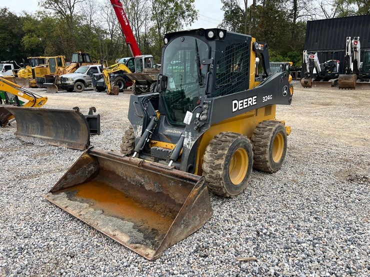 2020-deere-324g-image-1