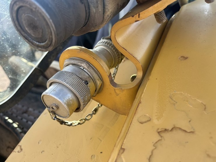2012-caterpillar-272d-image-18