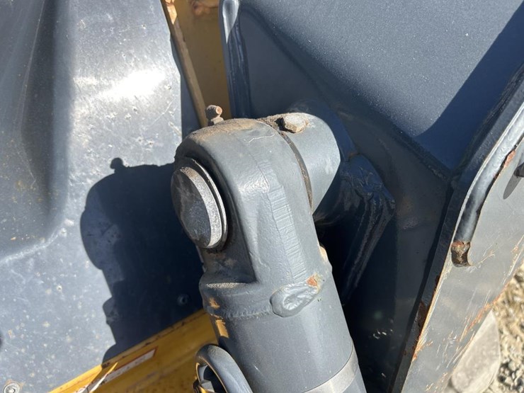 deere-333g-image-12