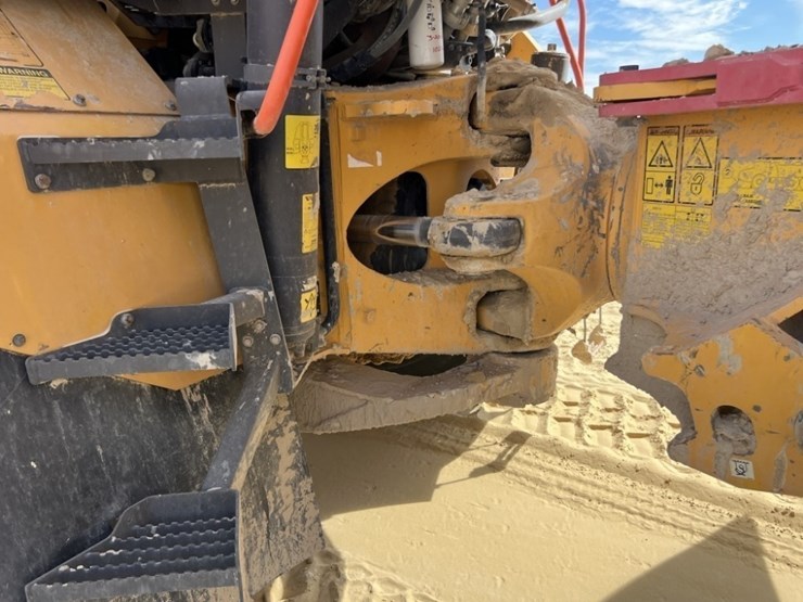 2020-volvo-a60h-image-12