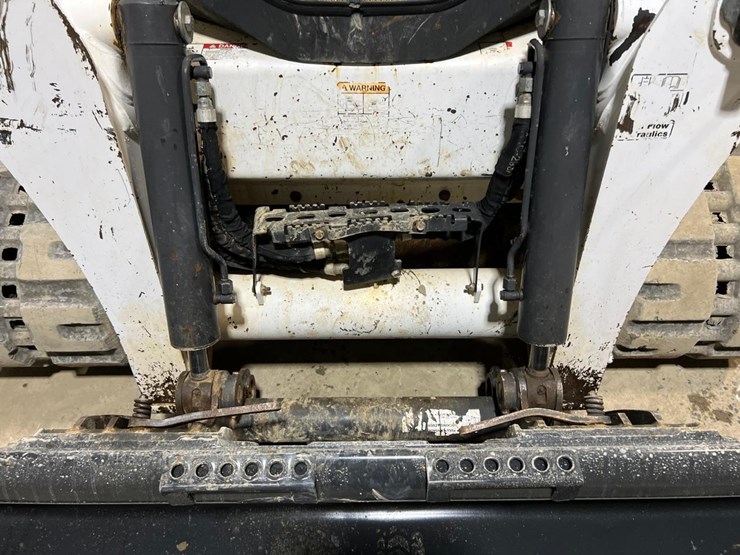 2019-bobcat-t870-image-10