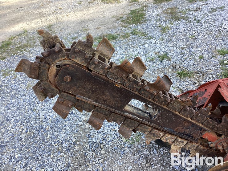 2012-ditch-witch-rt16-image-13