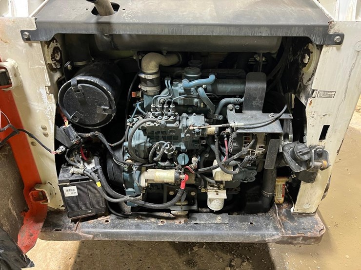 2012-bobcat-t650-image-16