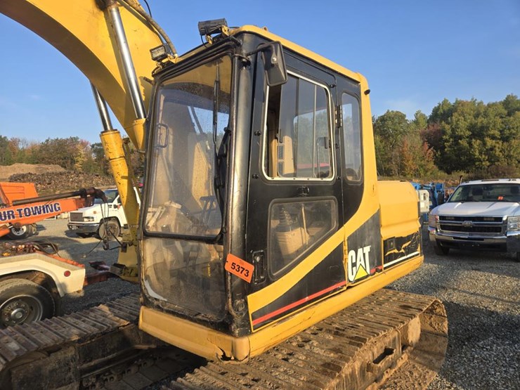 caterpillar-312-image-40
