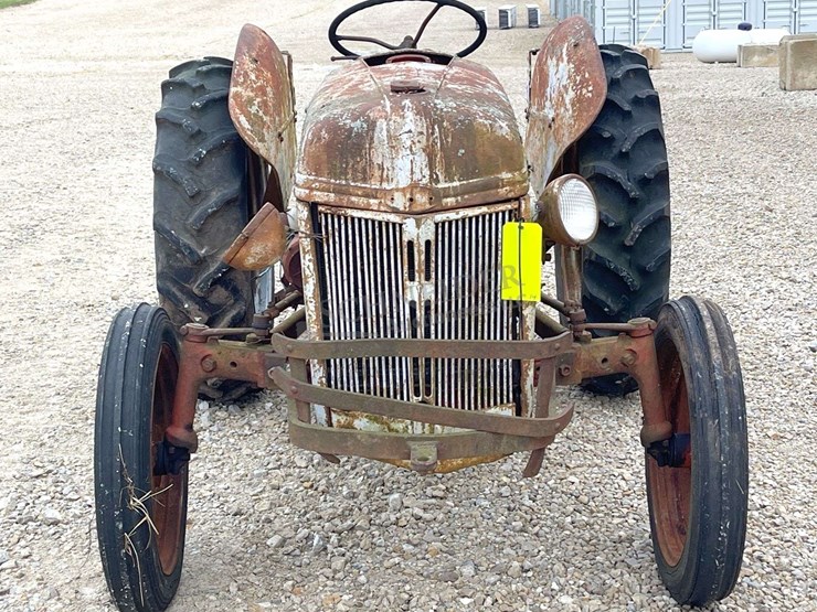 ford-8n-image-8