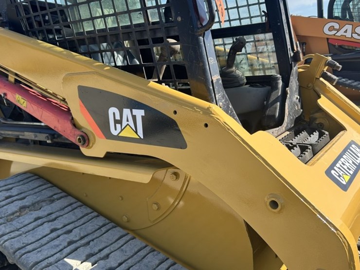 caterpillar-247b3-image-19