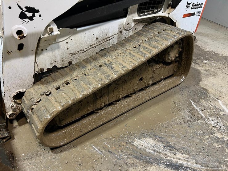 2015-bobcat-t770-image-12