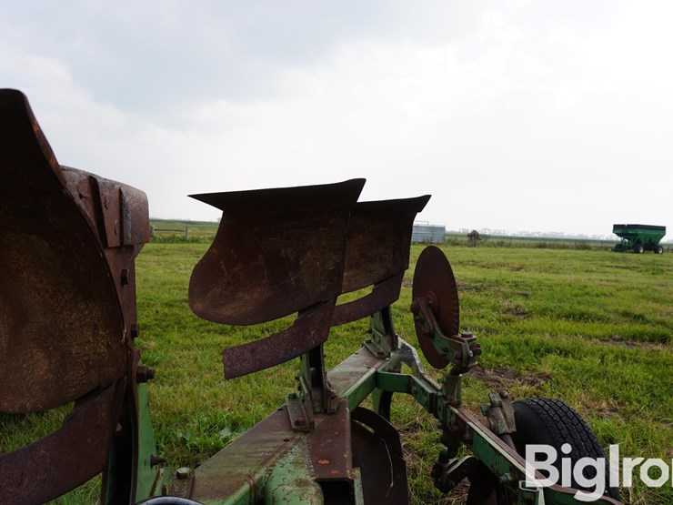 john-deere-4200-image-17