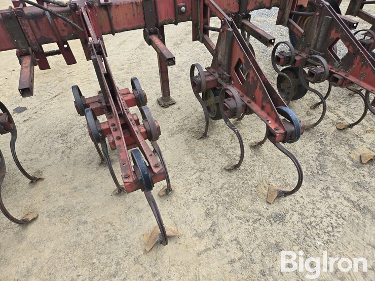 case-ih-183-image-14
