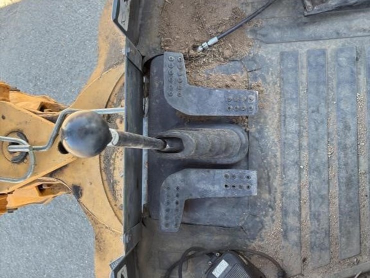 2015-deere-710k-image-25